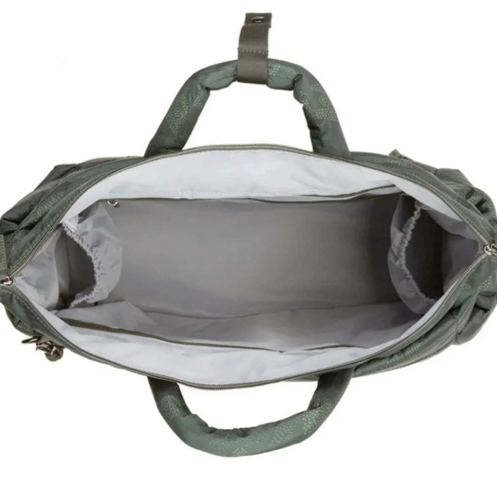 NWT Itsy Ritzy Dream Weekender Hospital /Travel Bag in Cloud Camo - Picture 4 of 8